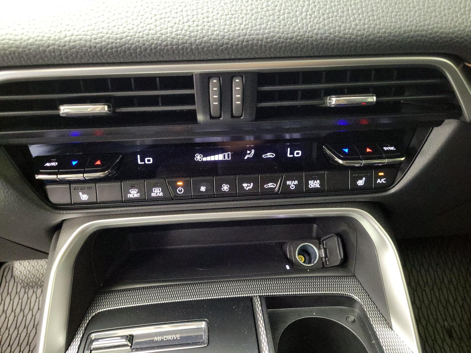 2024 Mazda CX-90 Turbo Preferred Plus Package - Photo 18