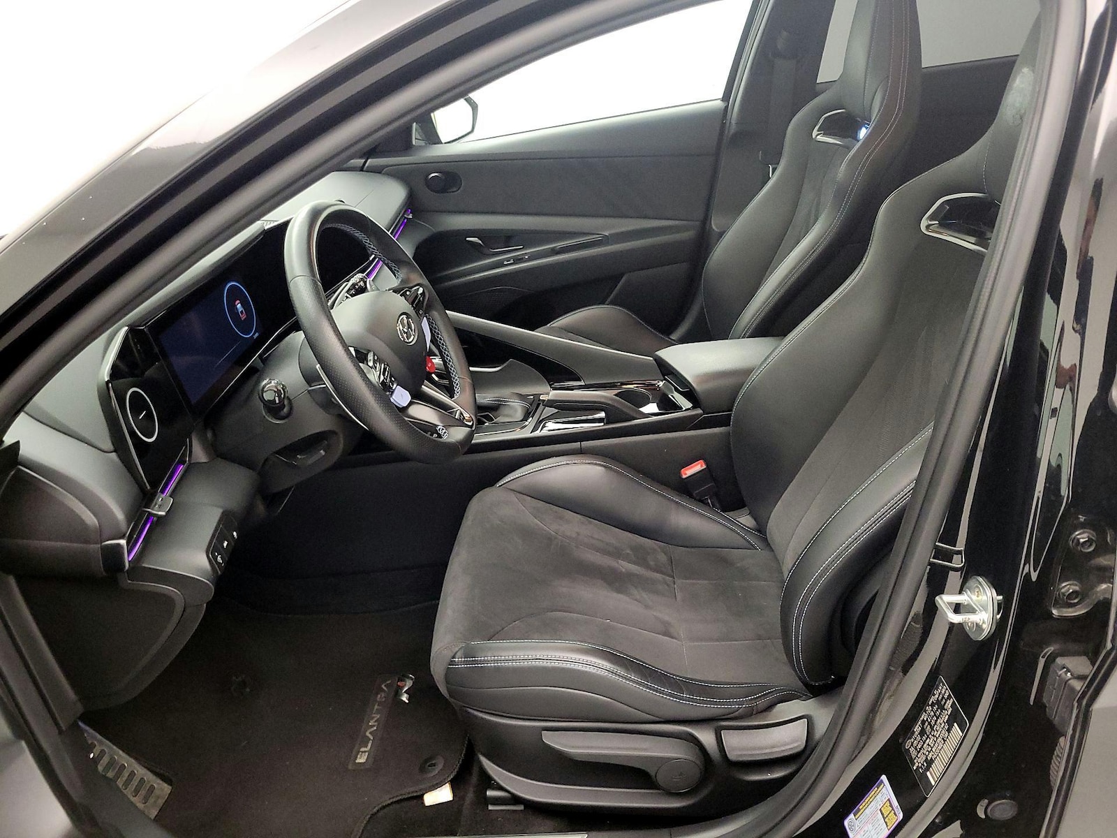 2022 Hyundai Elantra N - Photo 12