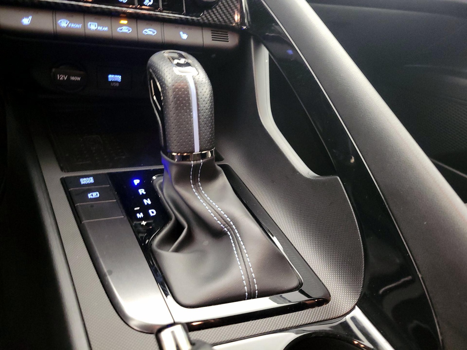 2022 Hyundai Elantra N - Photo 19