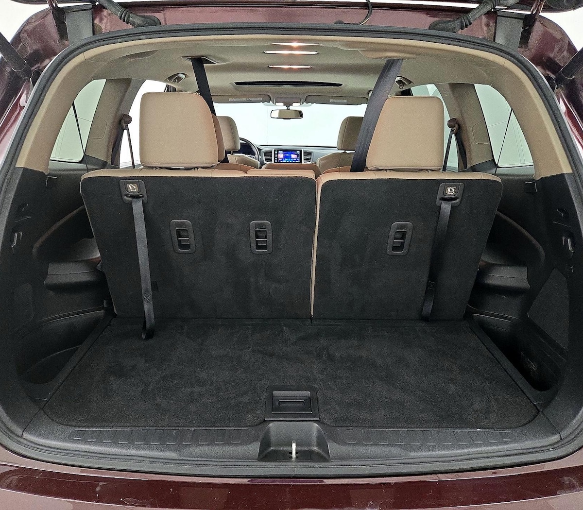 Trunk/Cargo (Seats Up)