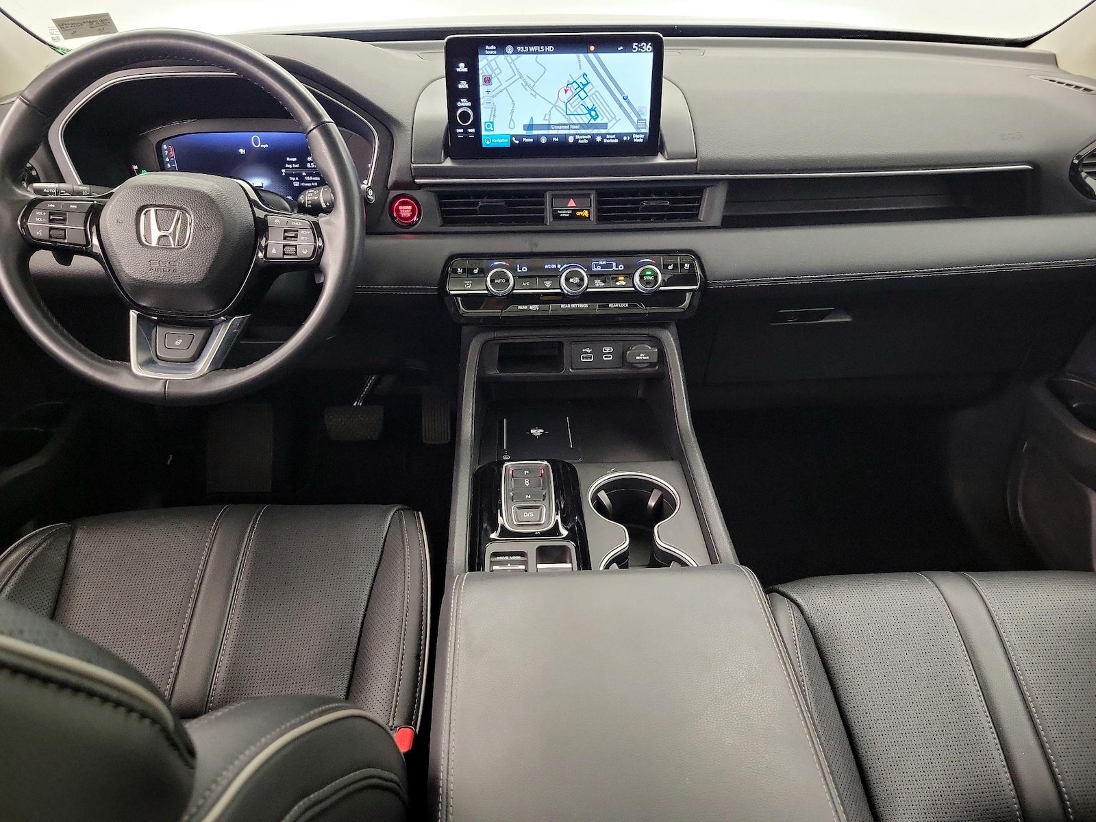 2024 Honda Pilot Elite - Photo 10