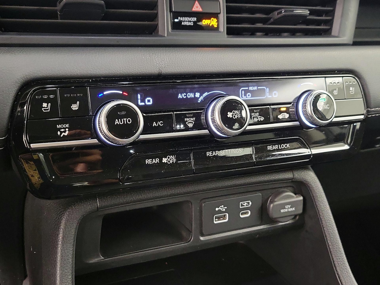 2024 Honda Pilot Elite - Photo 18
