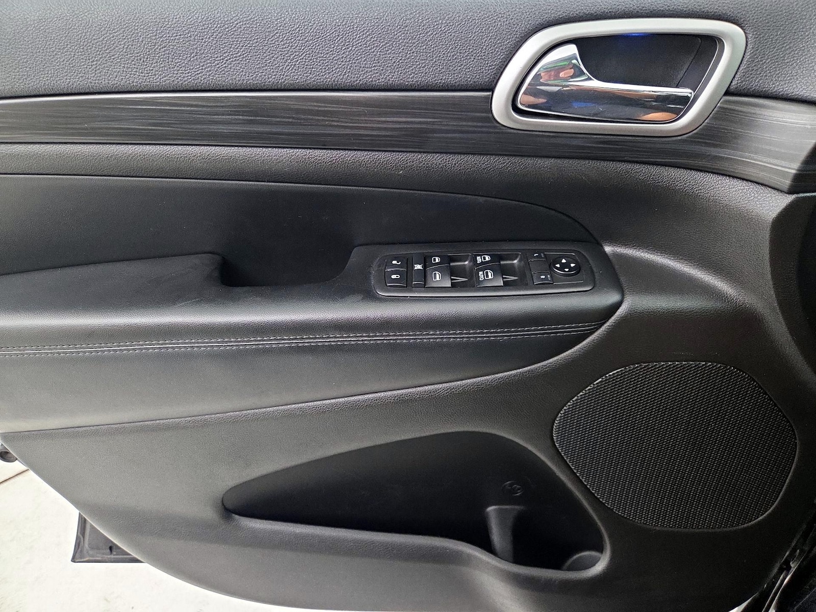 2019 Jeep Grand Cherokee Altitude - Photo 13