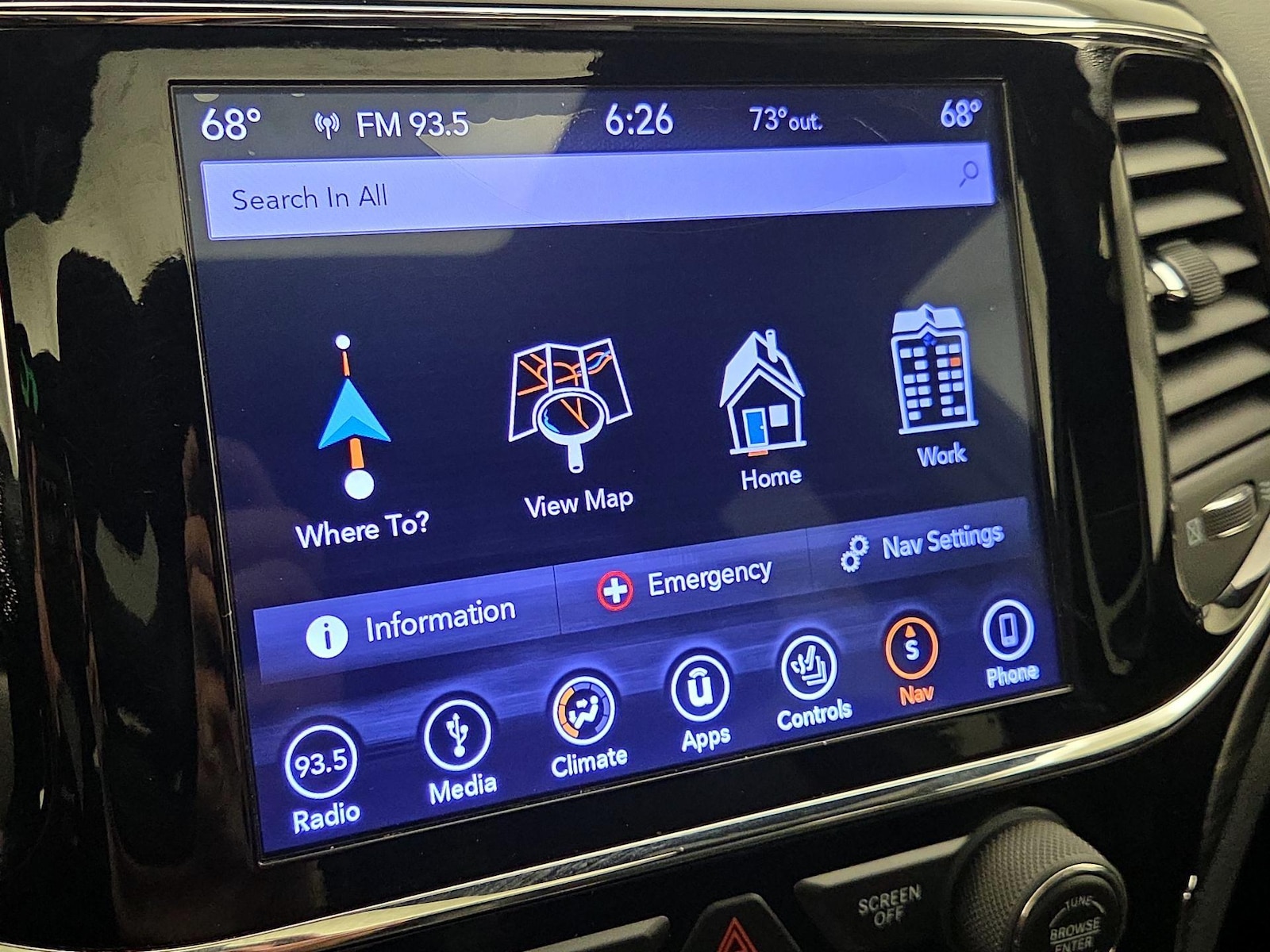 2019 Jeep Grand Cherokee Altitude - Photo 15