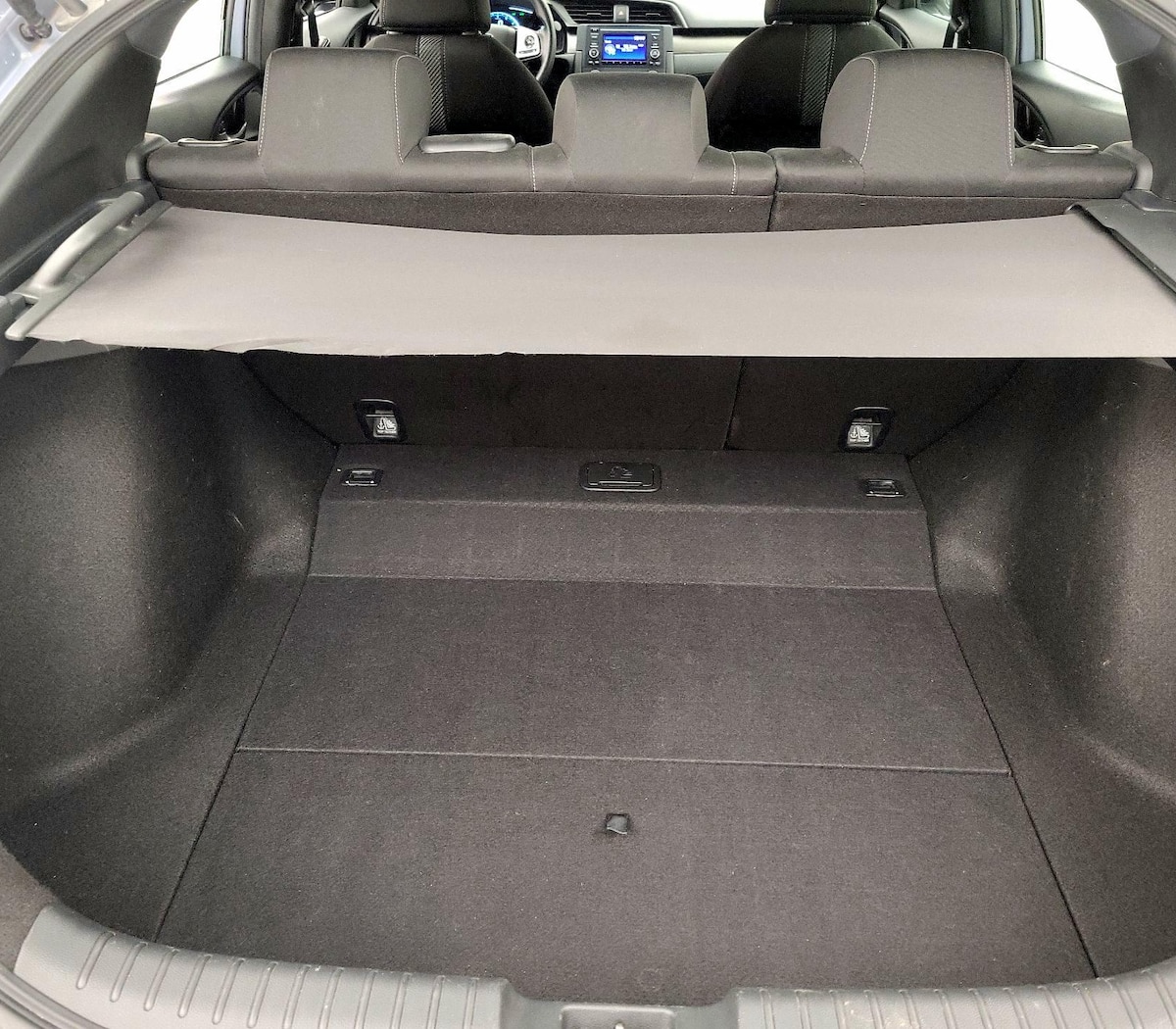 Trunk/Cargo (Seats Up)