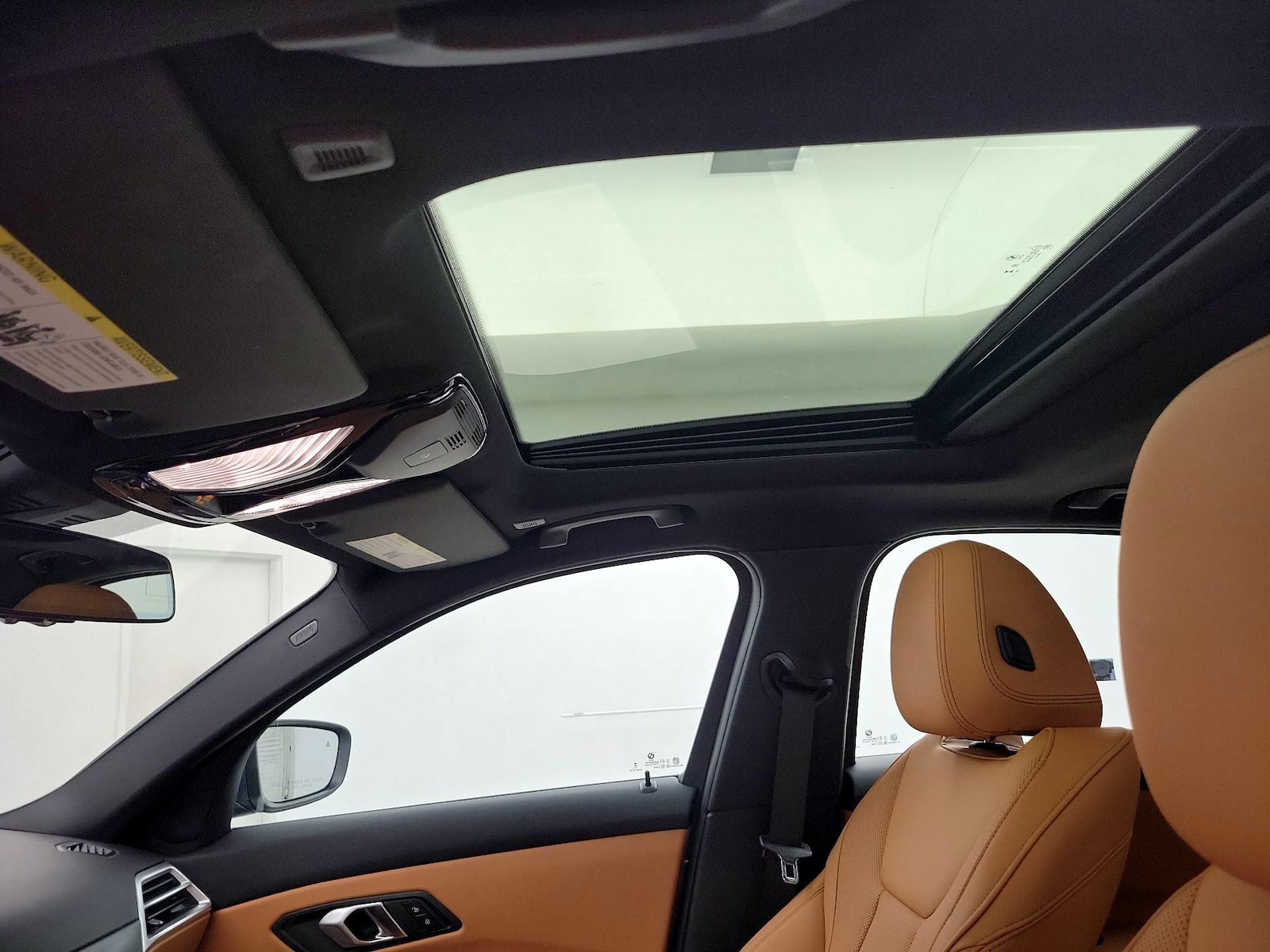 Sunroof(s) & Overhead Airbags