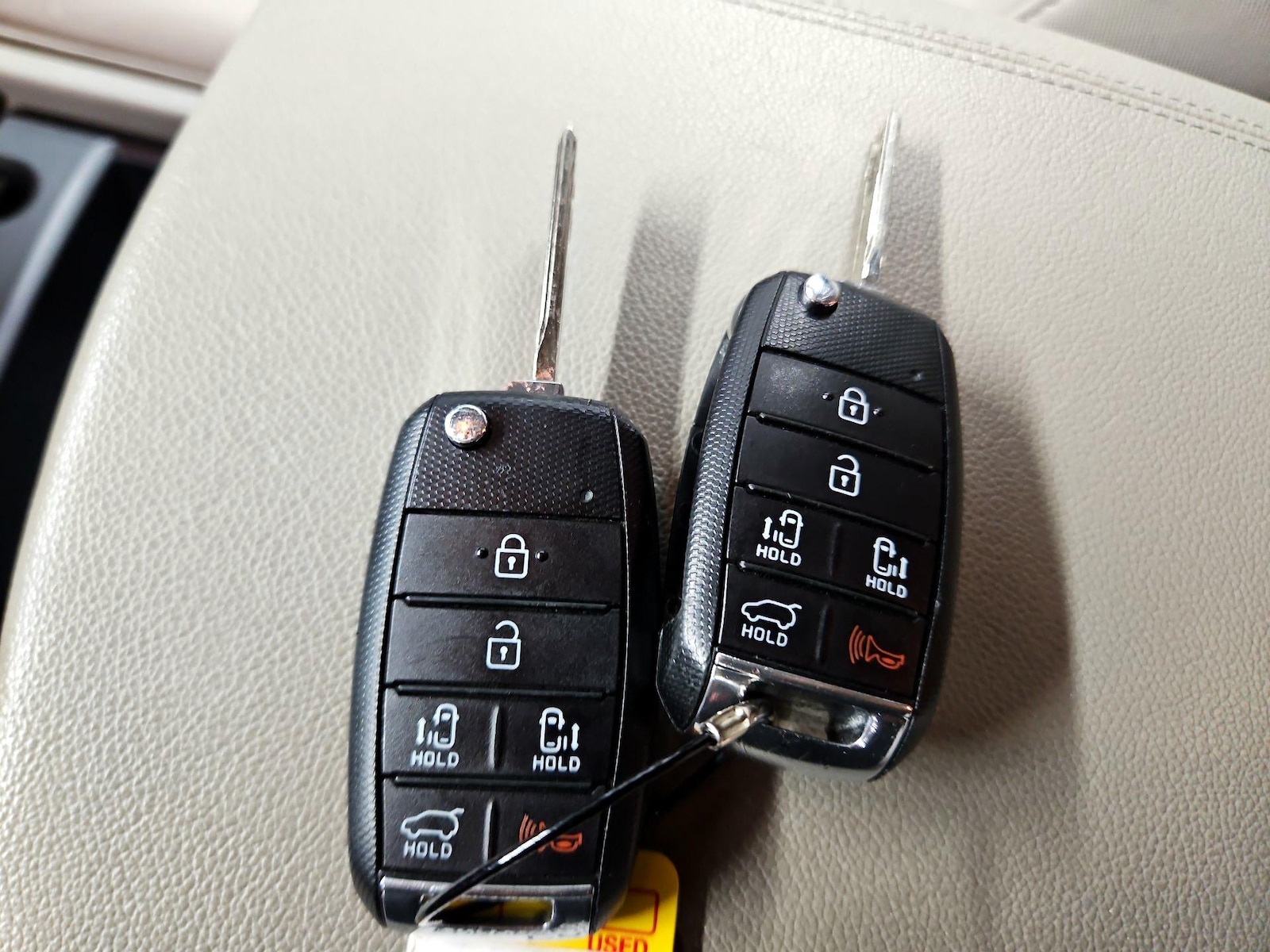 2017 Kia Sedona LX - Photo 24