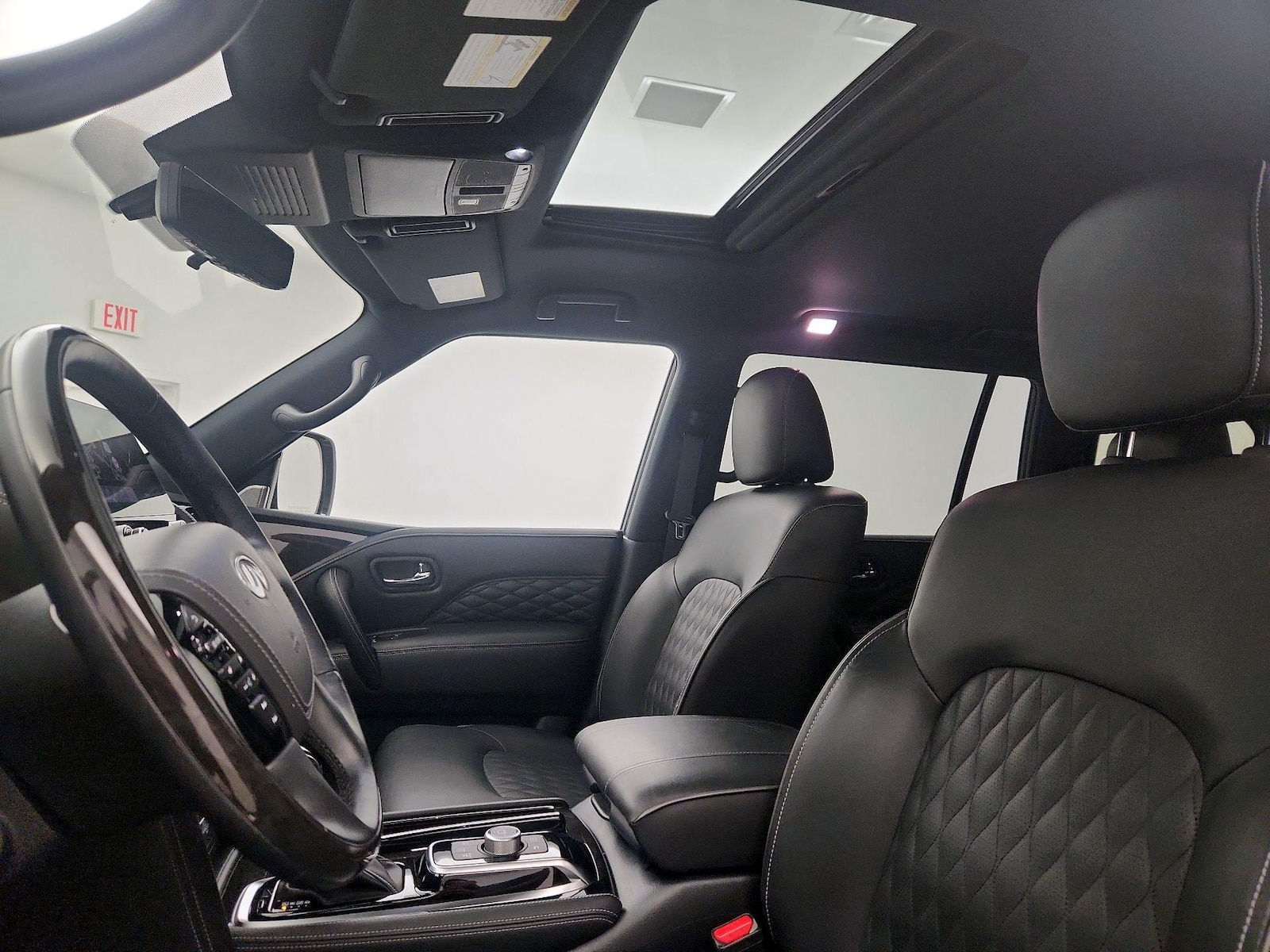 Sunroof(s) & Overhead Airbags