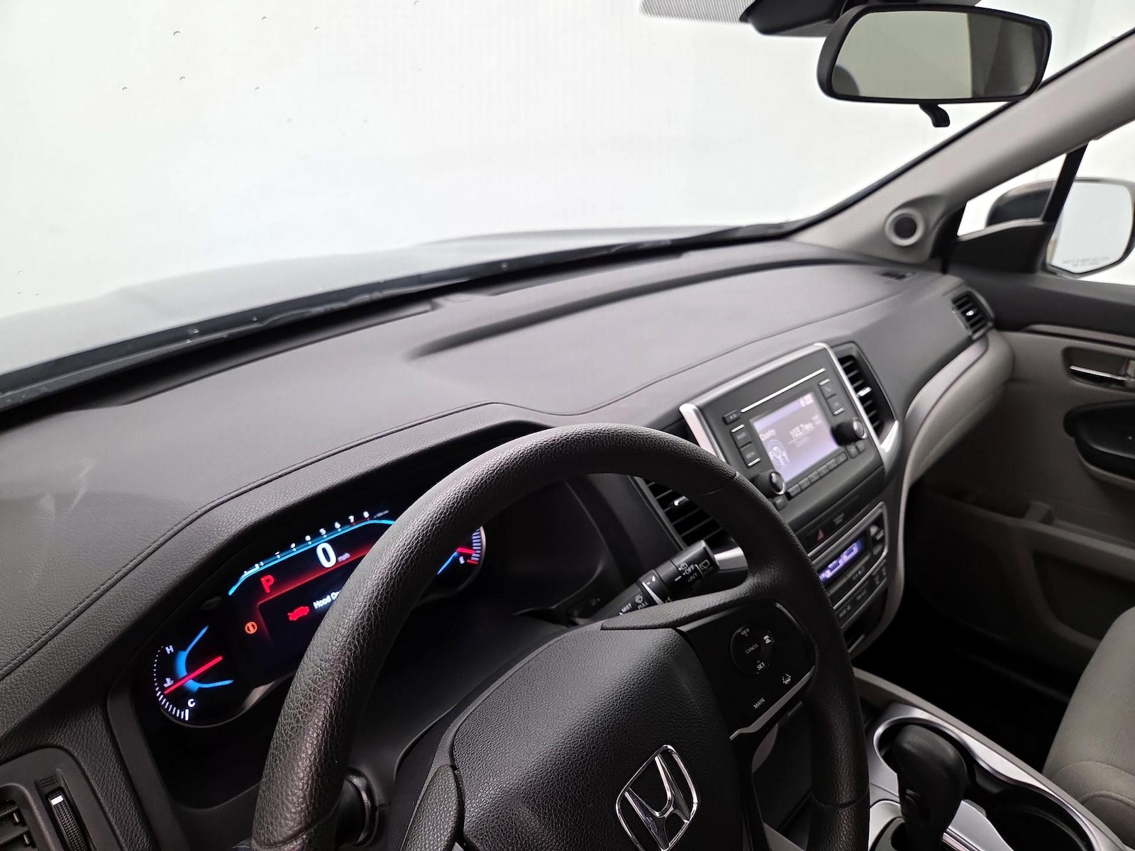 2019 Honda Pilot LX - Photo 10