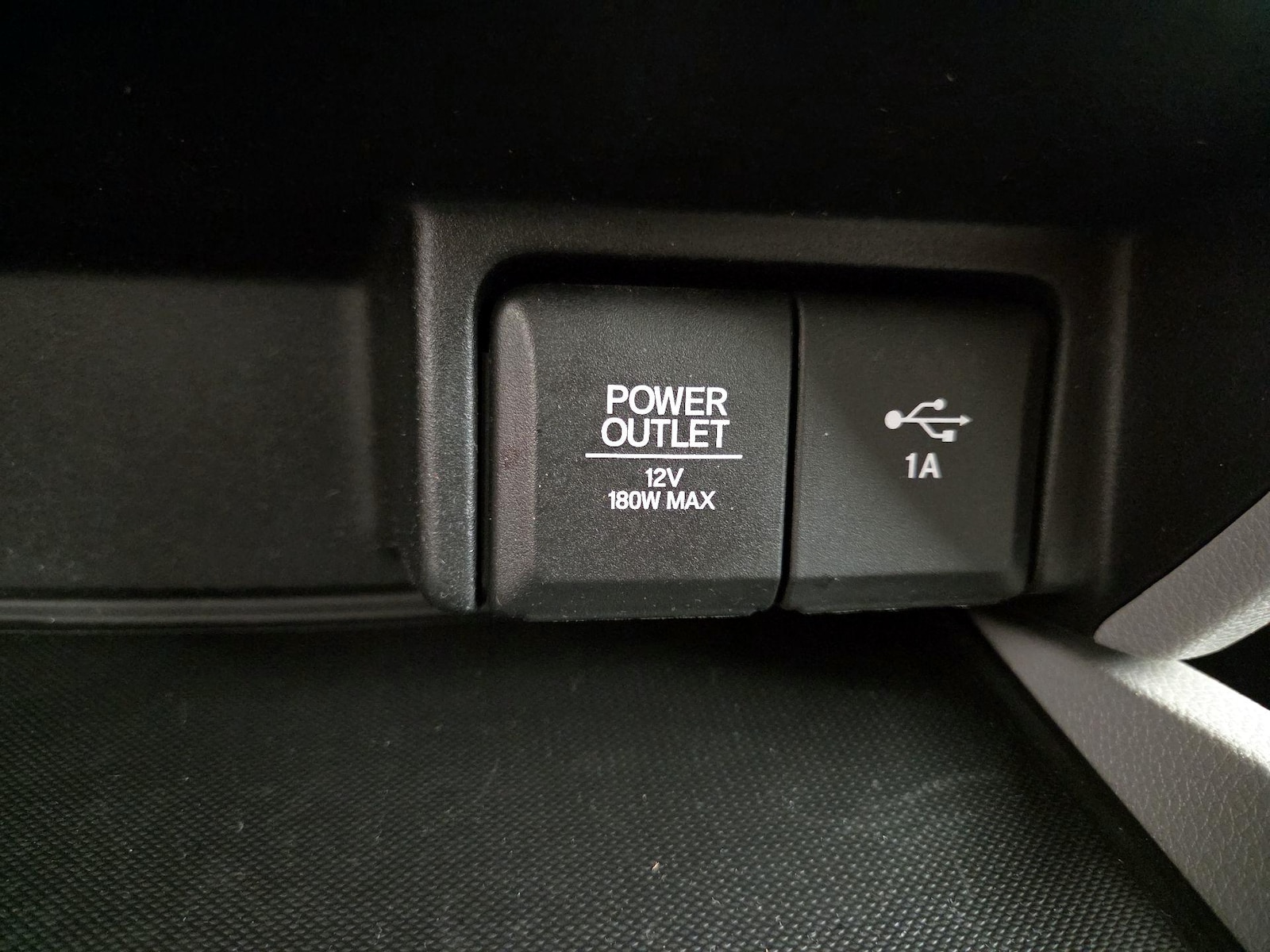 2019 Honda Pilot LX - Photo 19