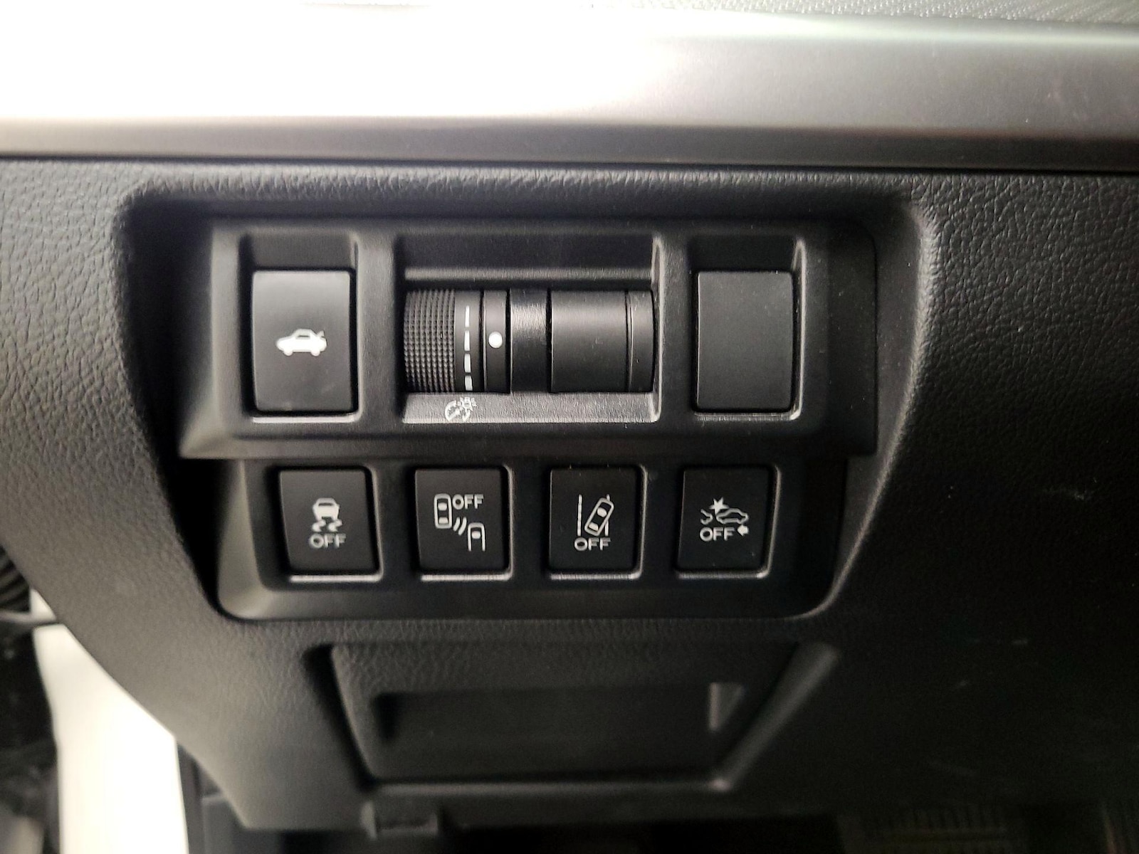 2018 Subaru Legacy Premium - Photo 14