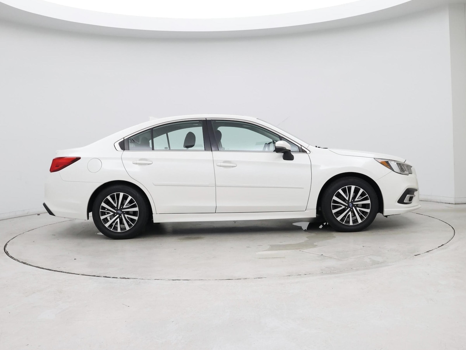 2018 Subaru Legacy Premium - Photo 8
