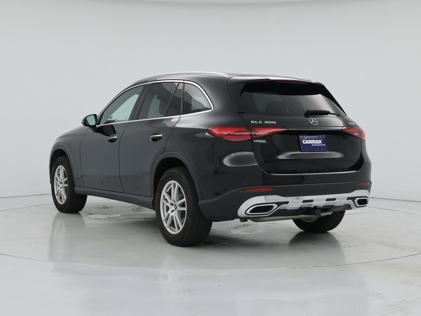 2023 Mercedes-Benz GLC GLC 300 - Photo 3