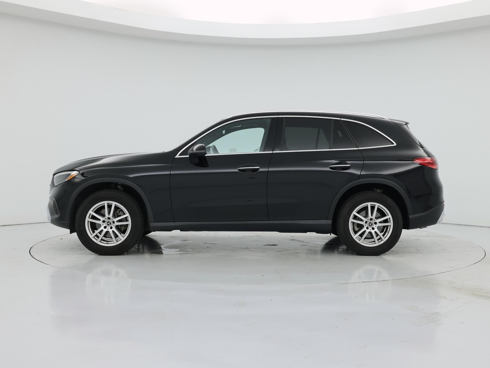 2023 Mercedes-Benz GLC GLC 300 - Photo 4