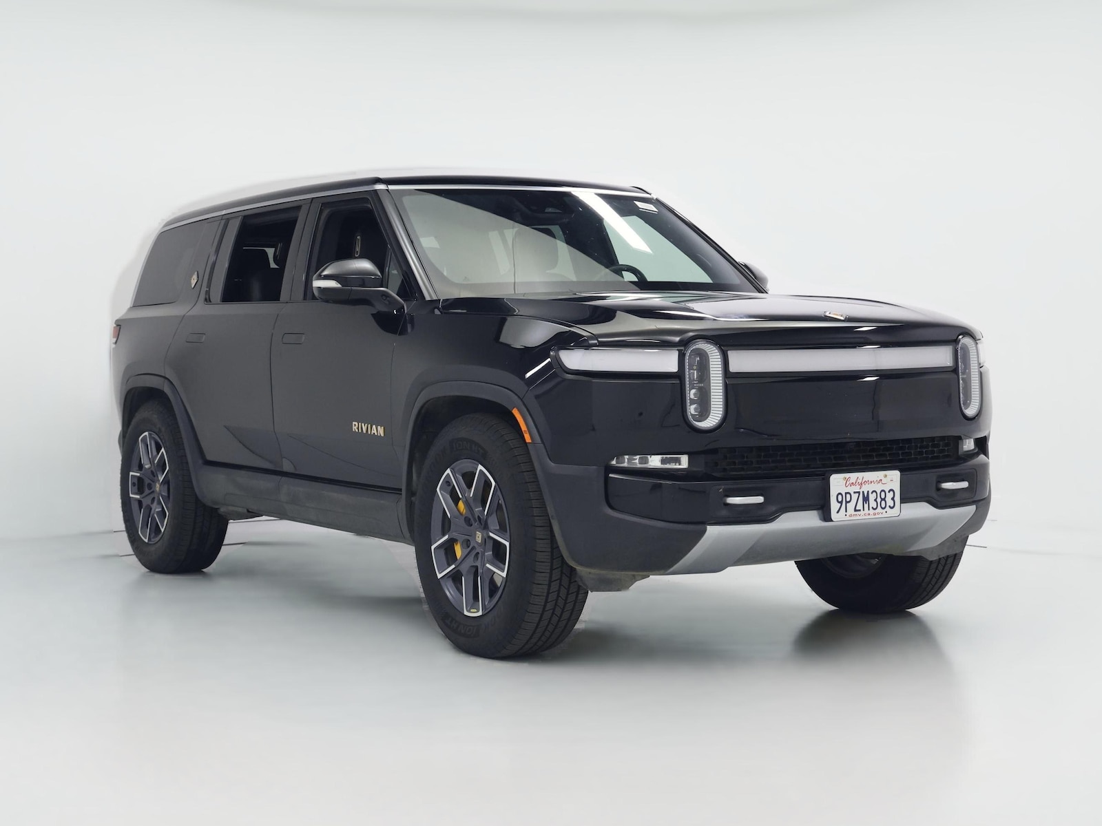 2023 Rivian R1S Adventure