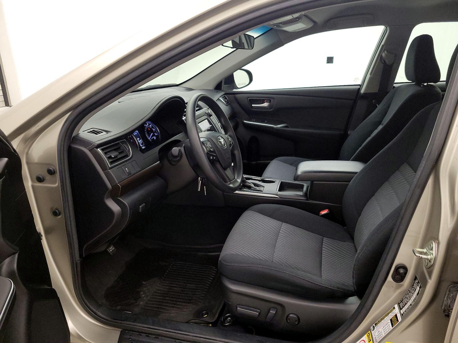 Power Seat(s) & Side Airbags