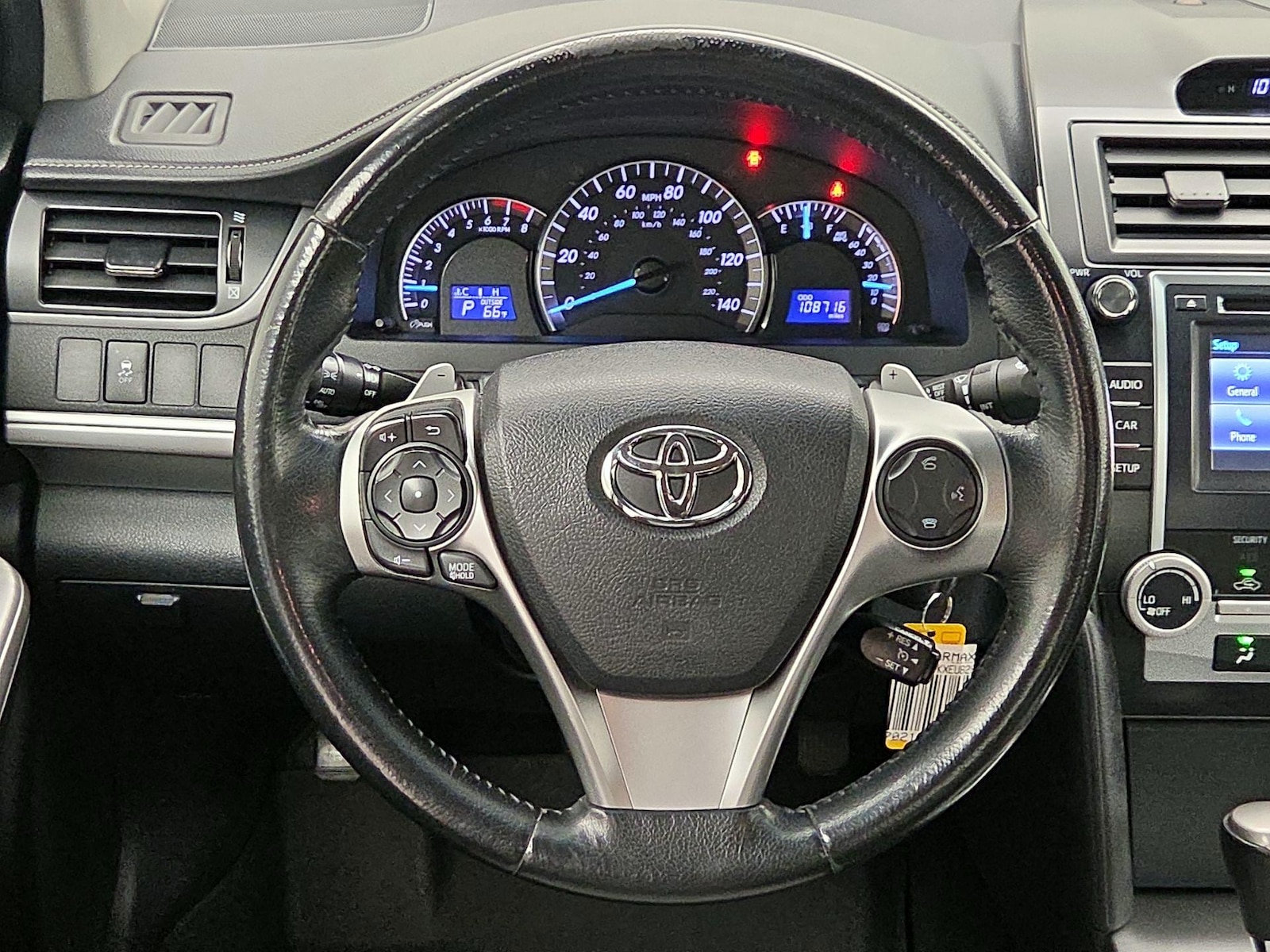 2014 Toyota Camry SE - Photo 11