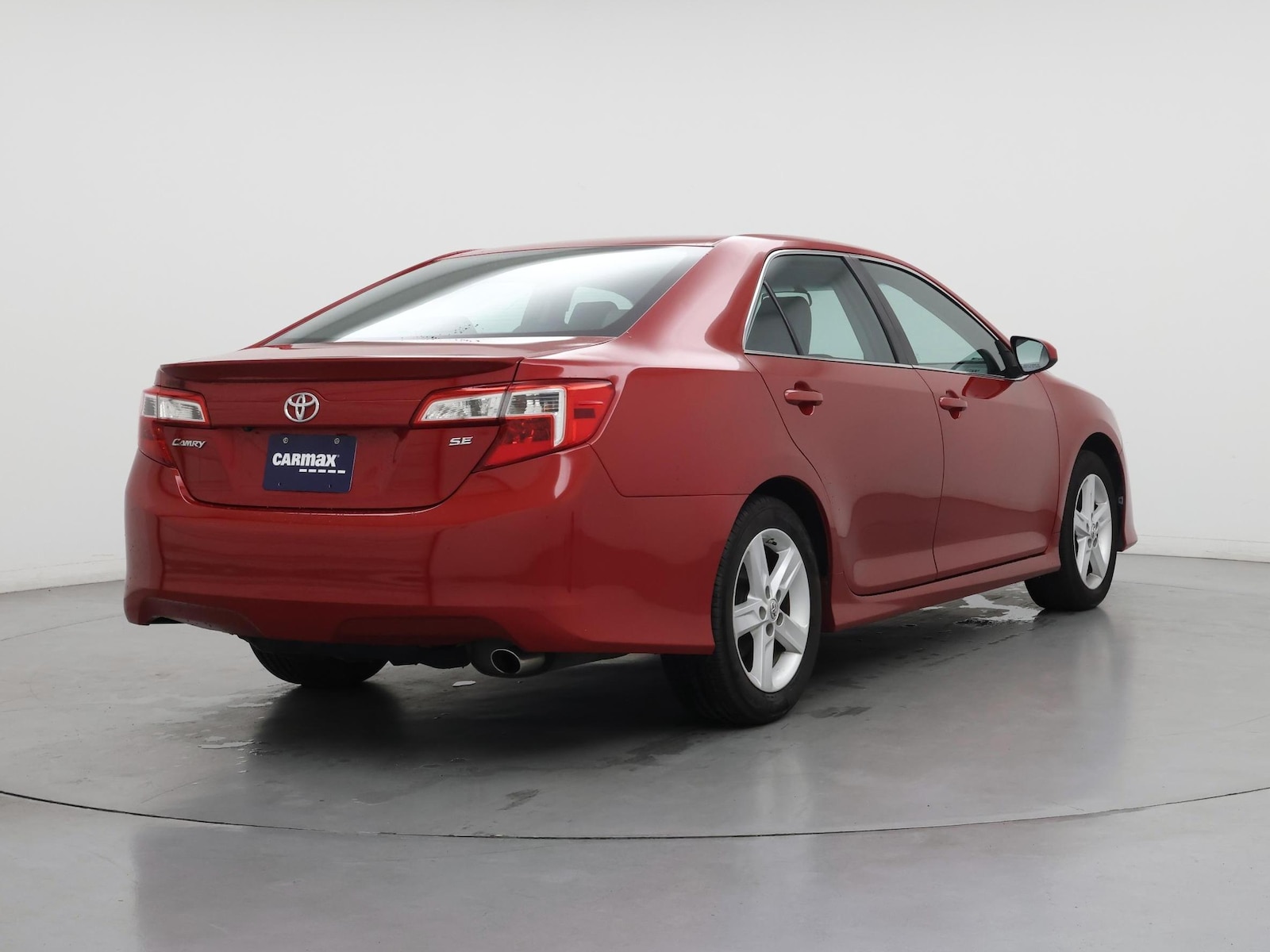 2014 Toyota Camry SE - Photo 9