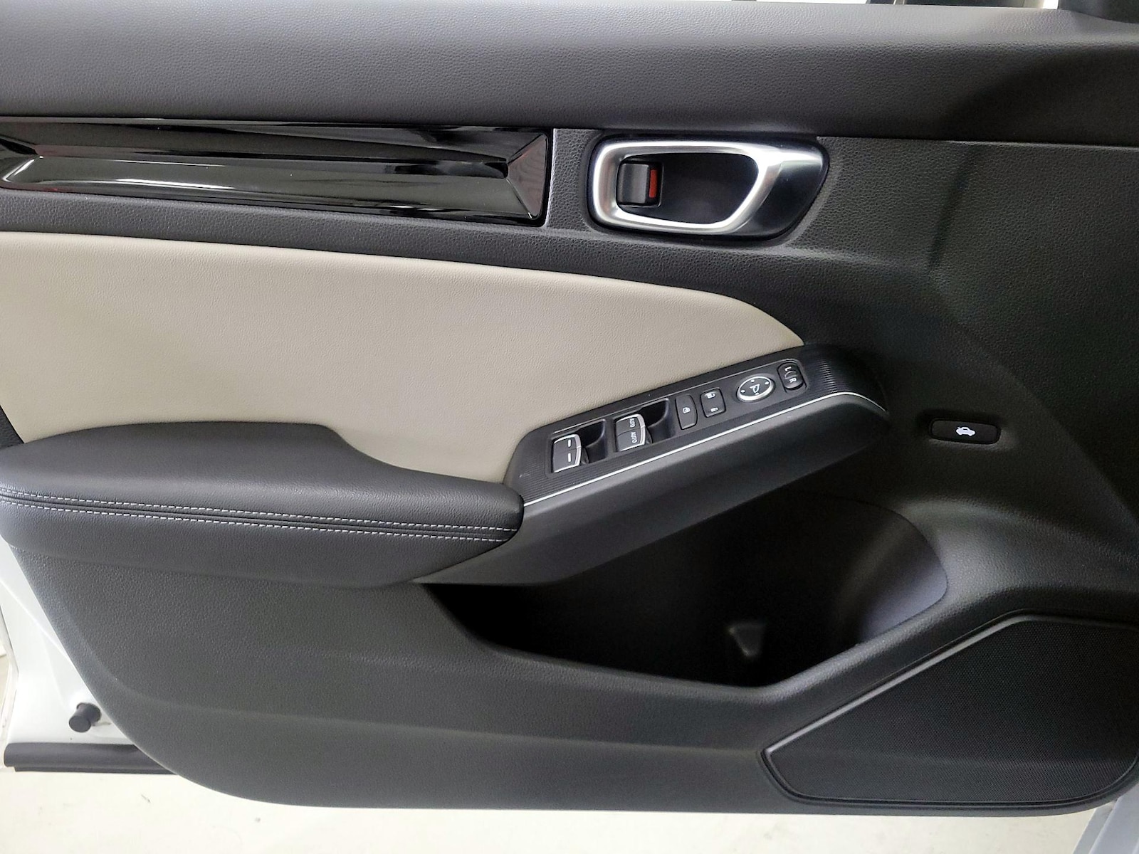2022 Honda Civic Touring - Photo 13