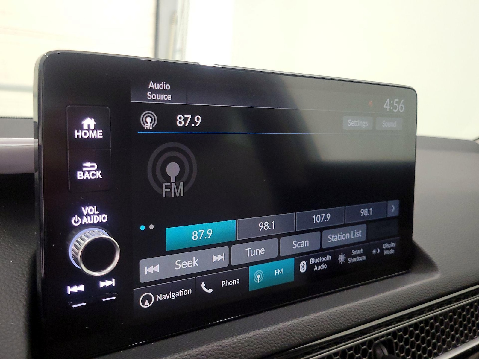 2022 Honda Civic Touring - Photo 17