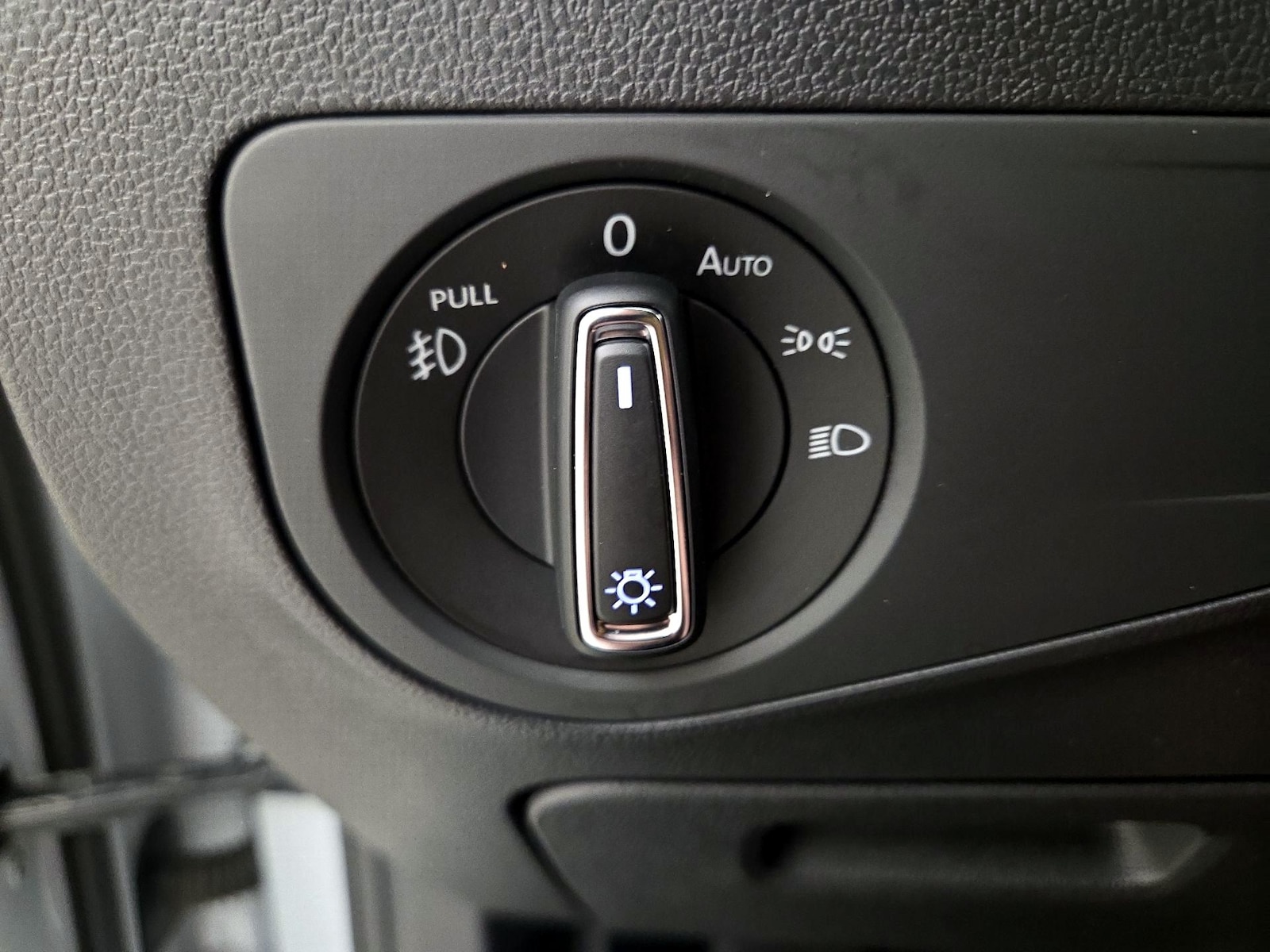 2018 Volkswagen Tiguan SEL Premium - Photo 14