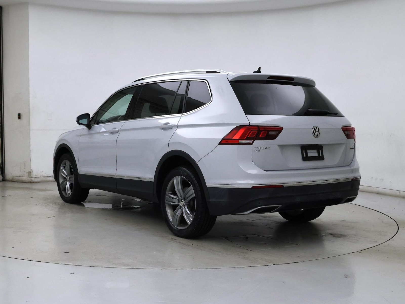 2018 Volkswagen Tiguan SEL Premium - Photo 3