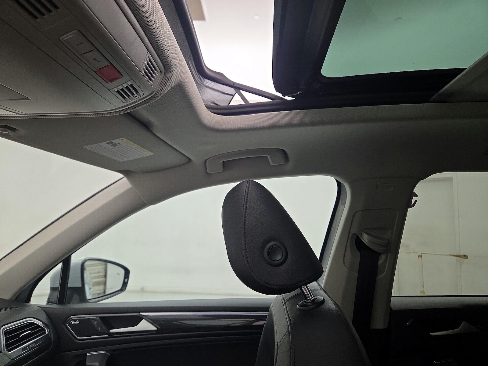 2018 Volkswagen Tiguan SEL Premium - Photo 21