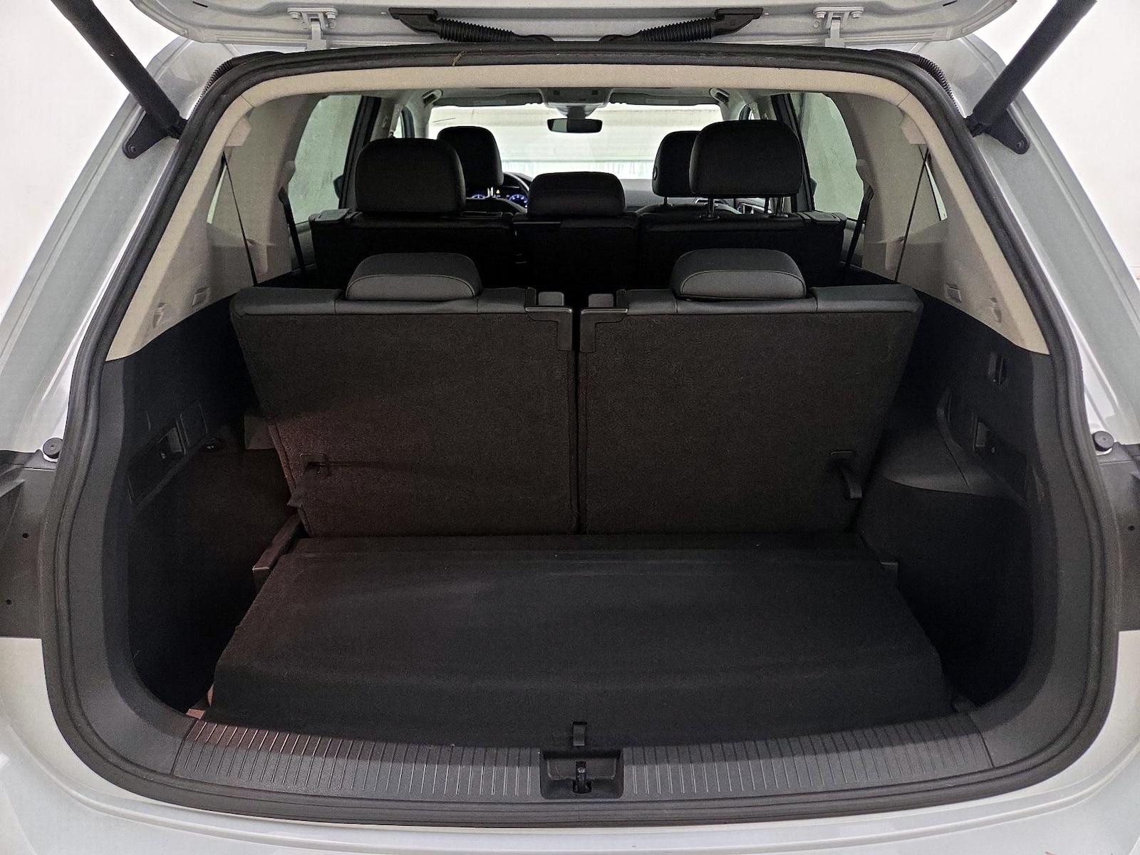 2018 Volkswagen Tiguan SEL Premium - Photo 24
