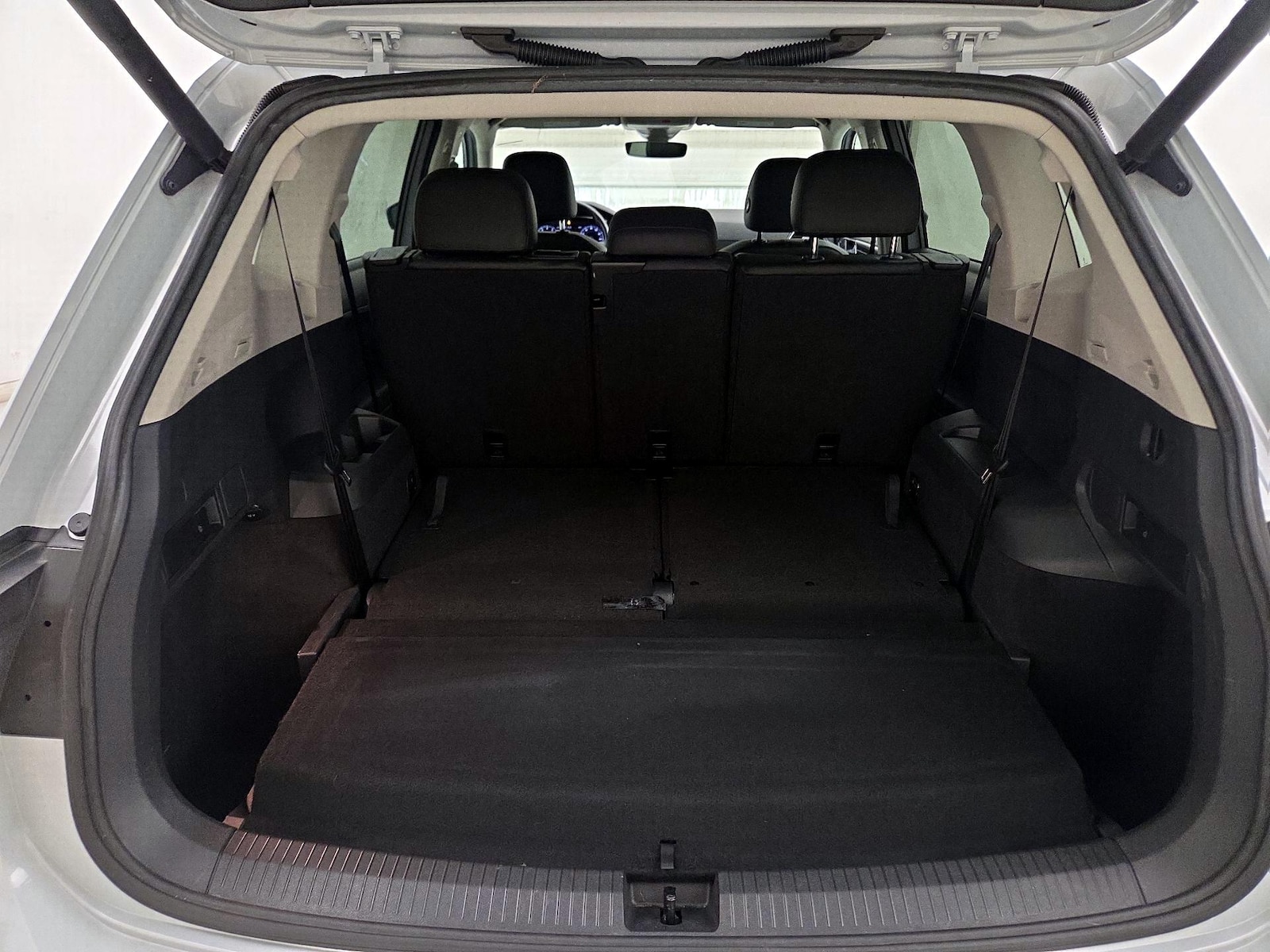 2018 Volkswagen Tiguan SEL Premium - Photo 25