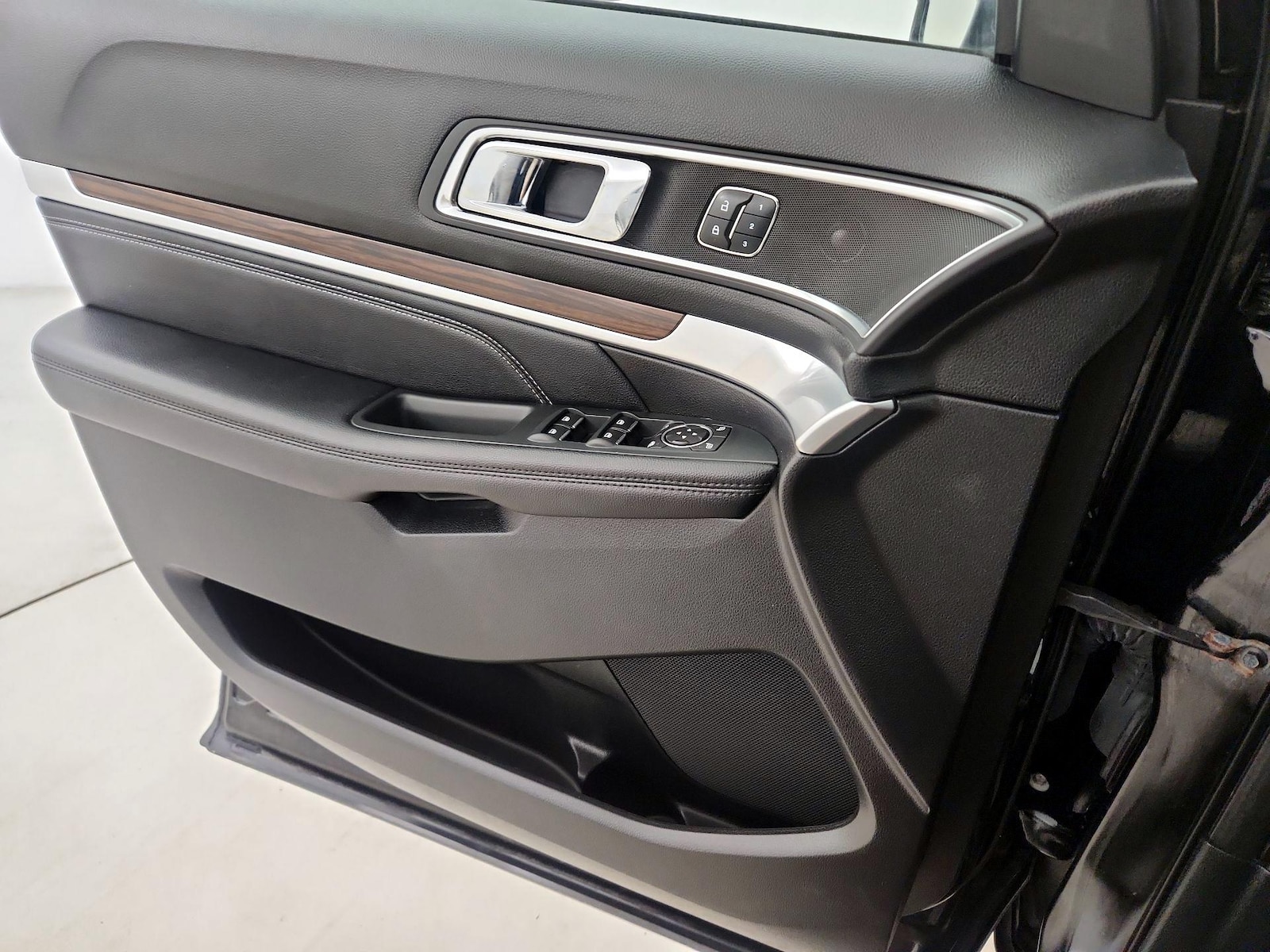 2018 Ford Explorer Limited - Photo 13