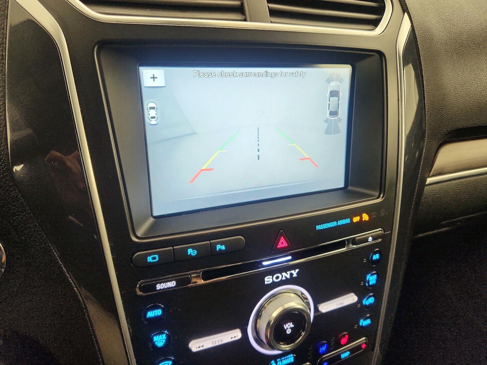 2018 Ford Explorer Limited - Photo 16