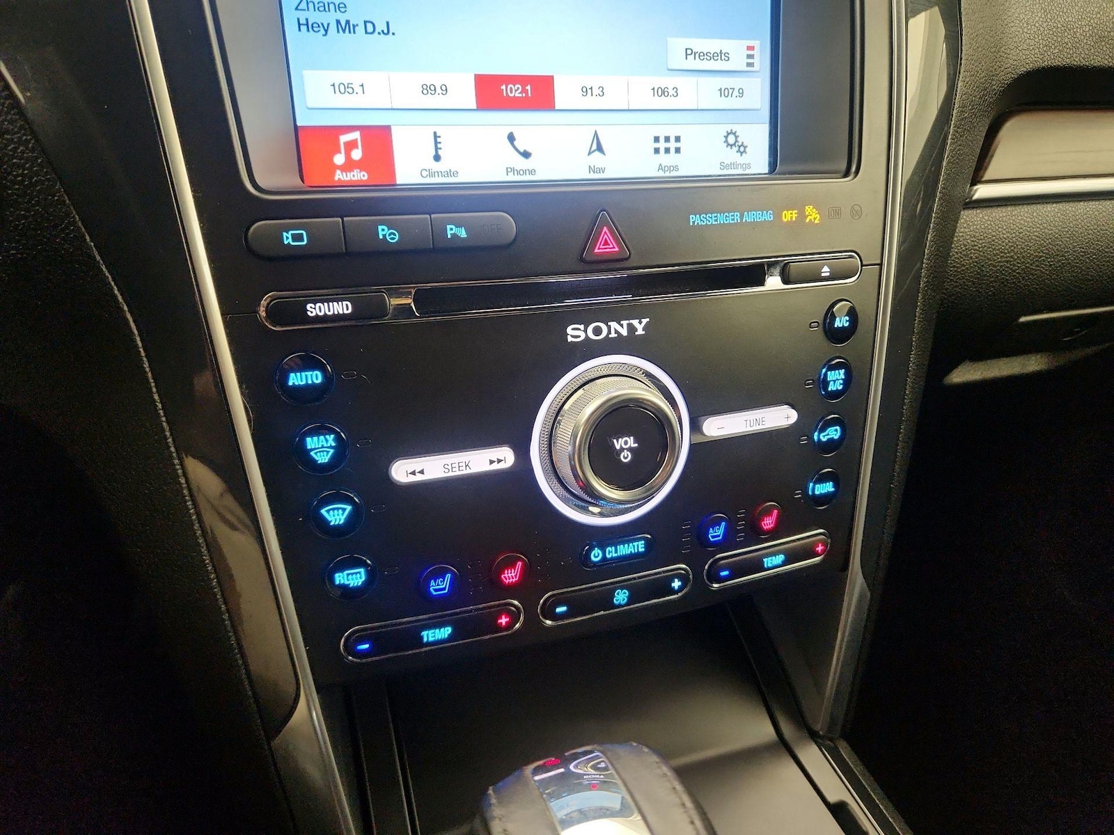 2018 Ford Explorer Limited - Photo 18