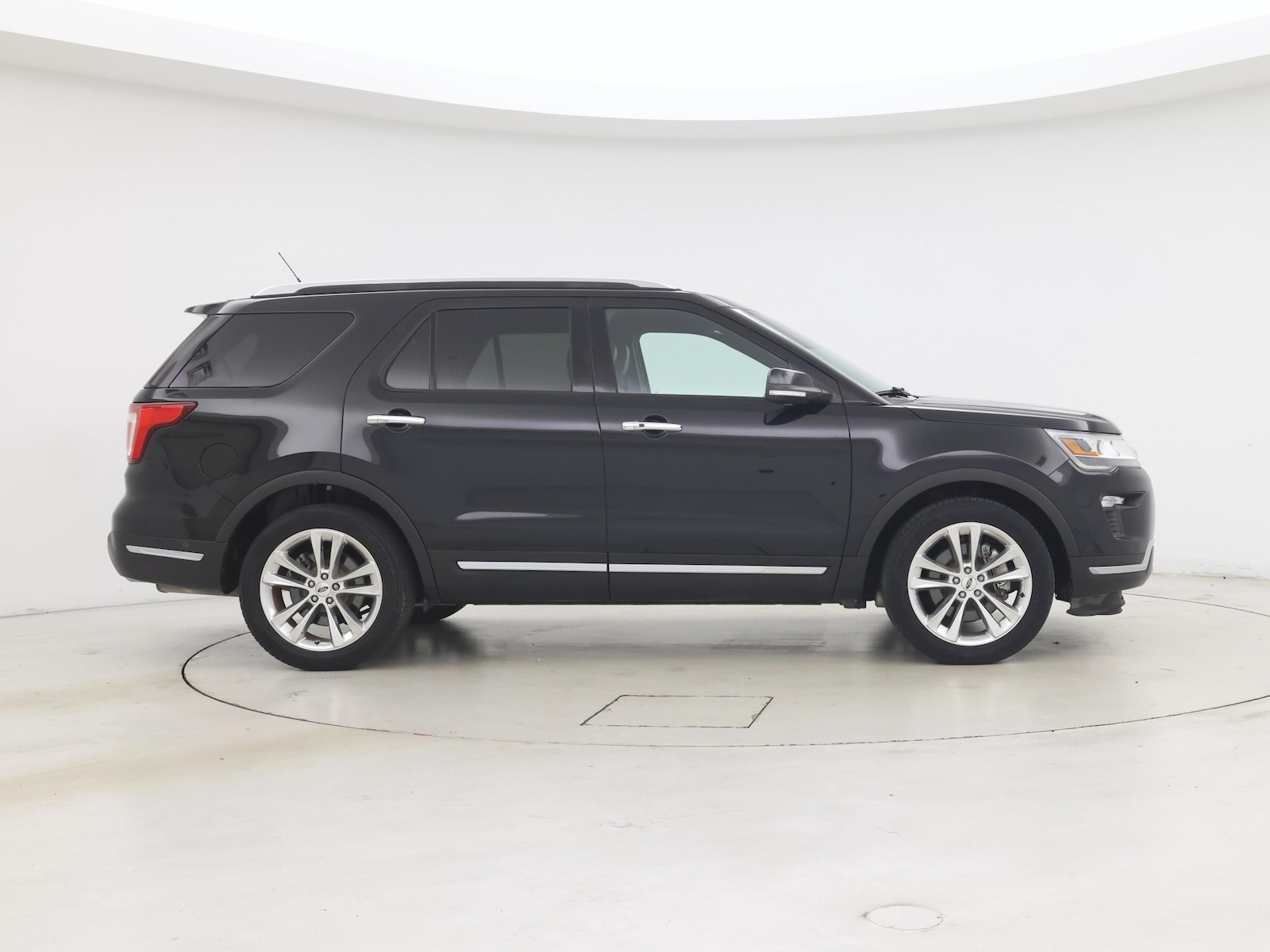 2018 Ford Explorer Limited - Photo 8