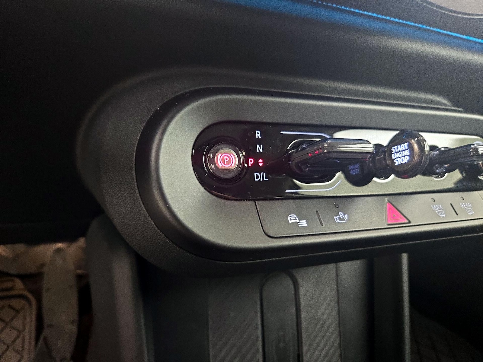 2025 MINI Hardtop 2 Door S - Photo 17