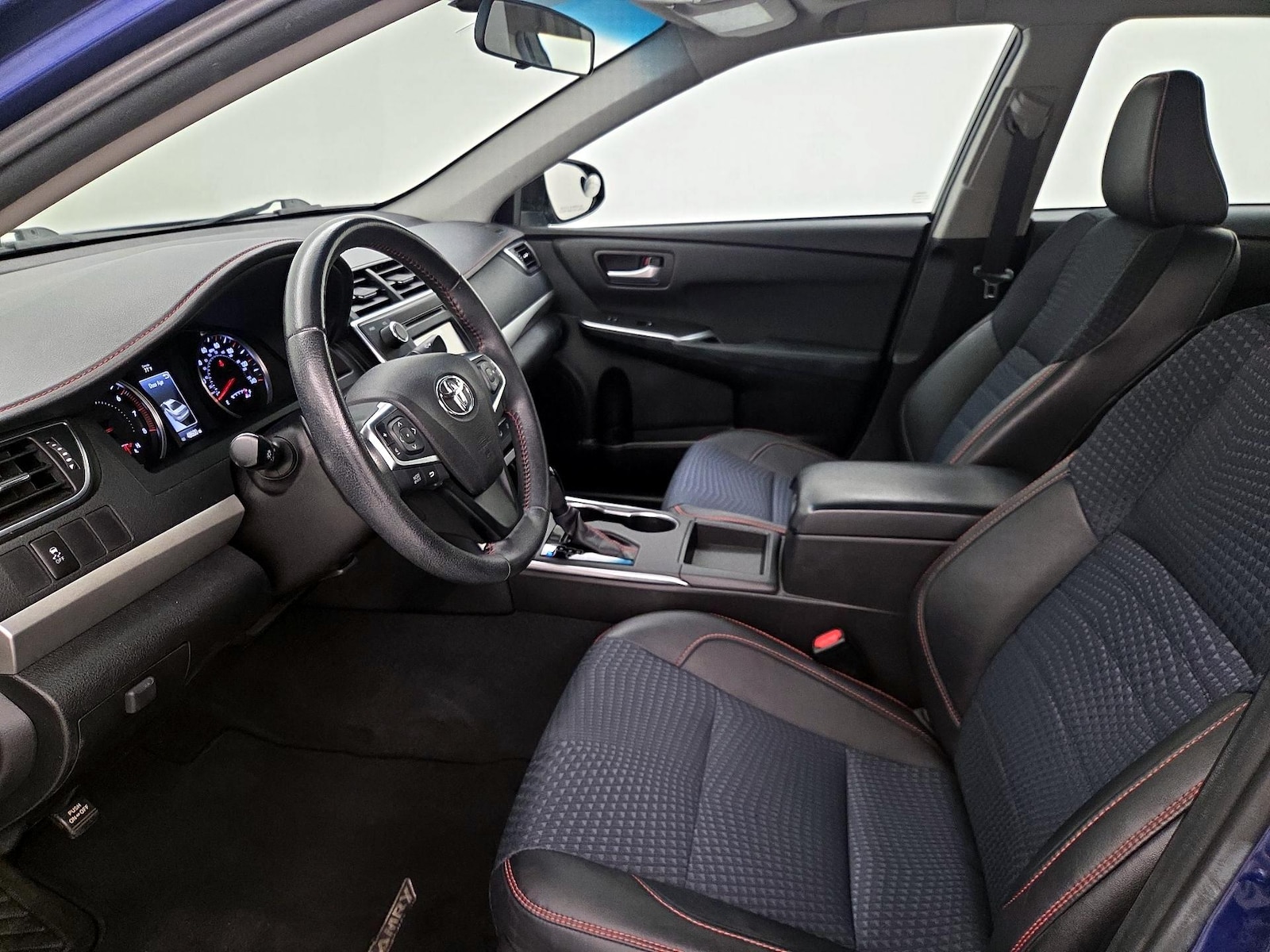 Power Seat(s) & Side Airbags