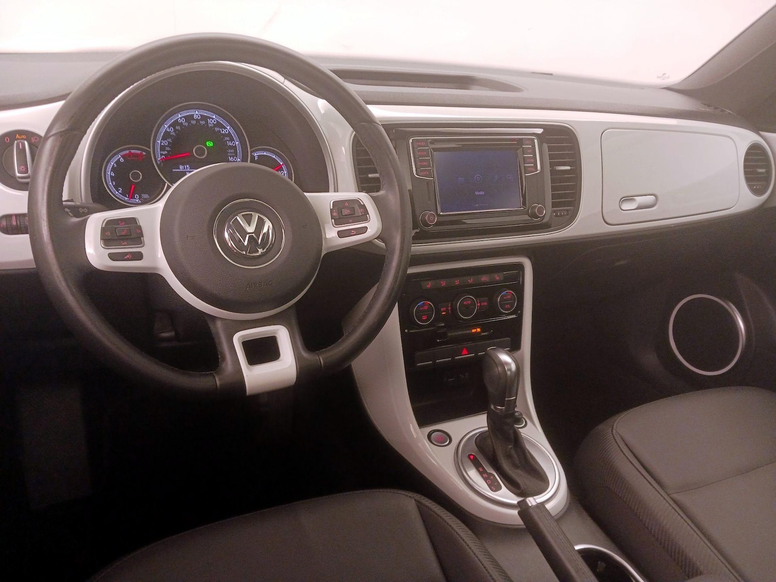 2018 Volkswagen Beetle SE - Photo 10