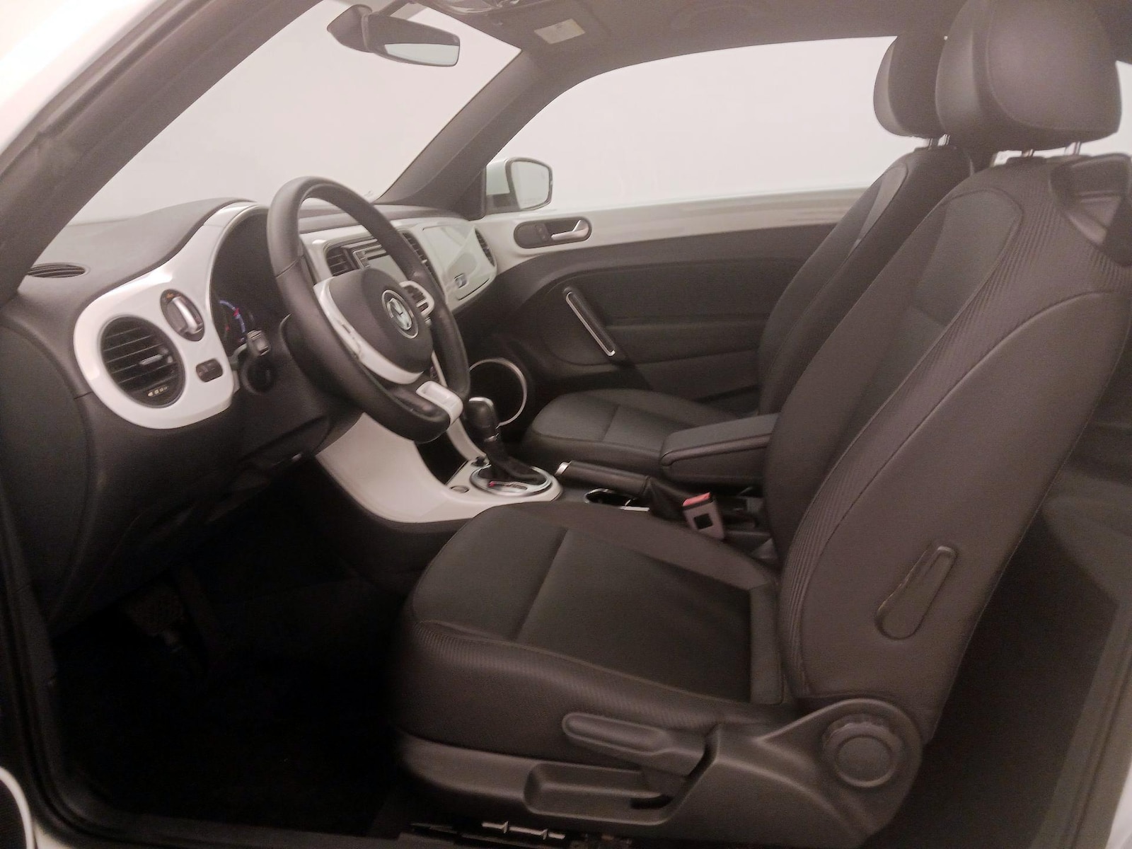 2018 Volkswagen Beetle SE - Photo 12