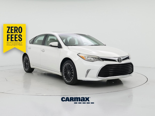 White 2017 Toyota Avalon Sedan Front-Wheel Drive Automatic