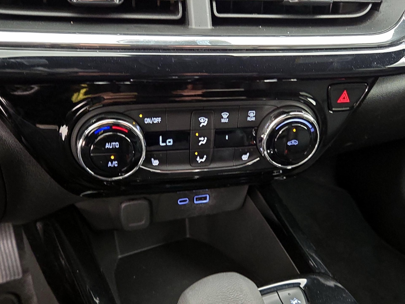 2025 Chevrolet Trax RS - Photo 17