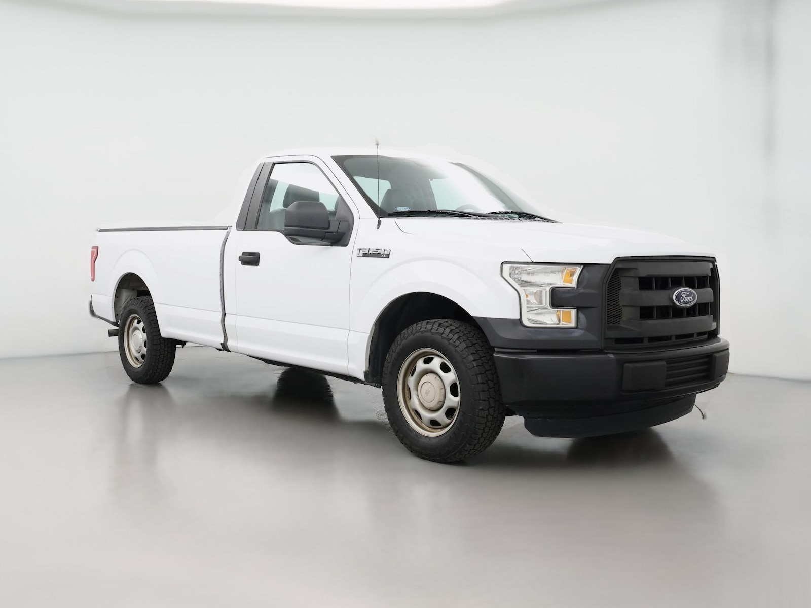 Long Bed, Bed Liner & Tow Hitch