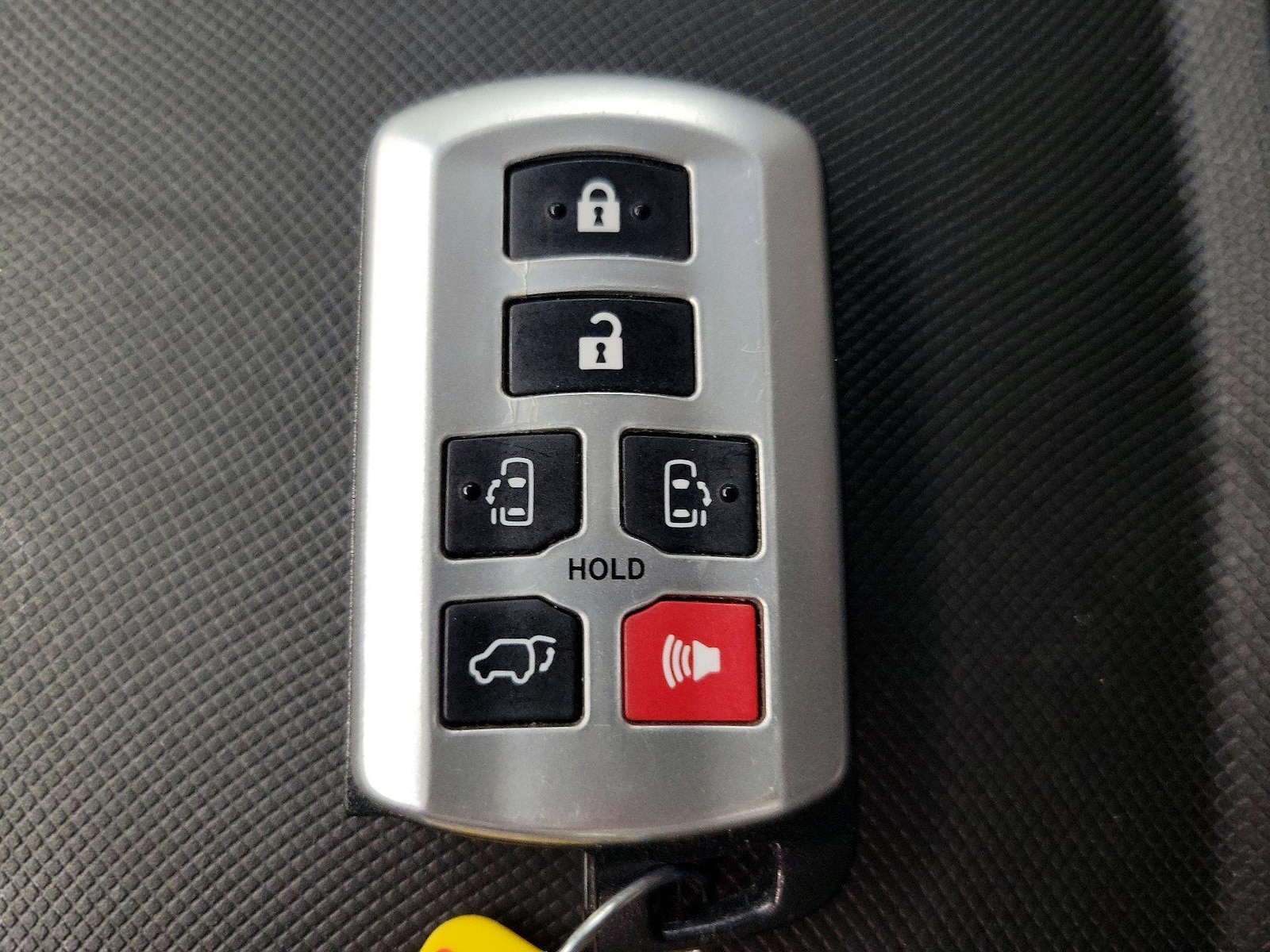2017 Toyota Sienna XLE - Photo 23