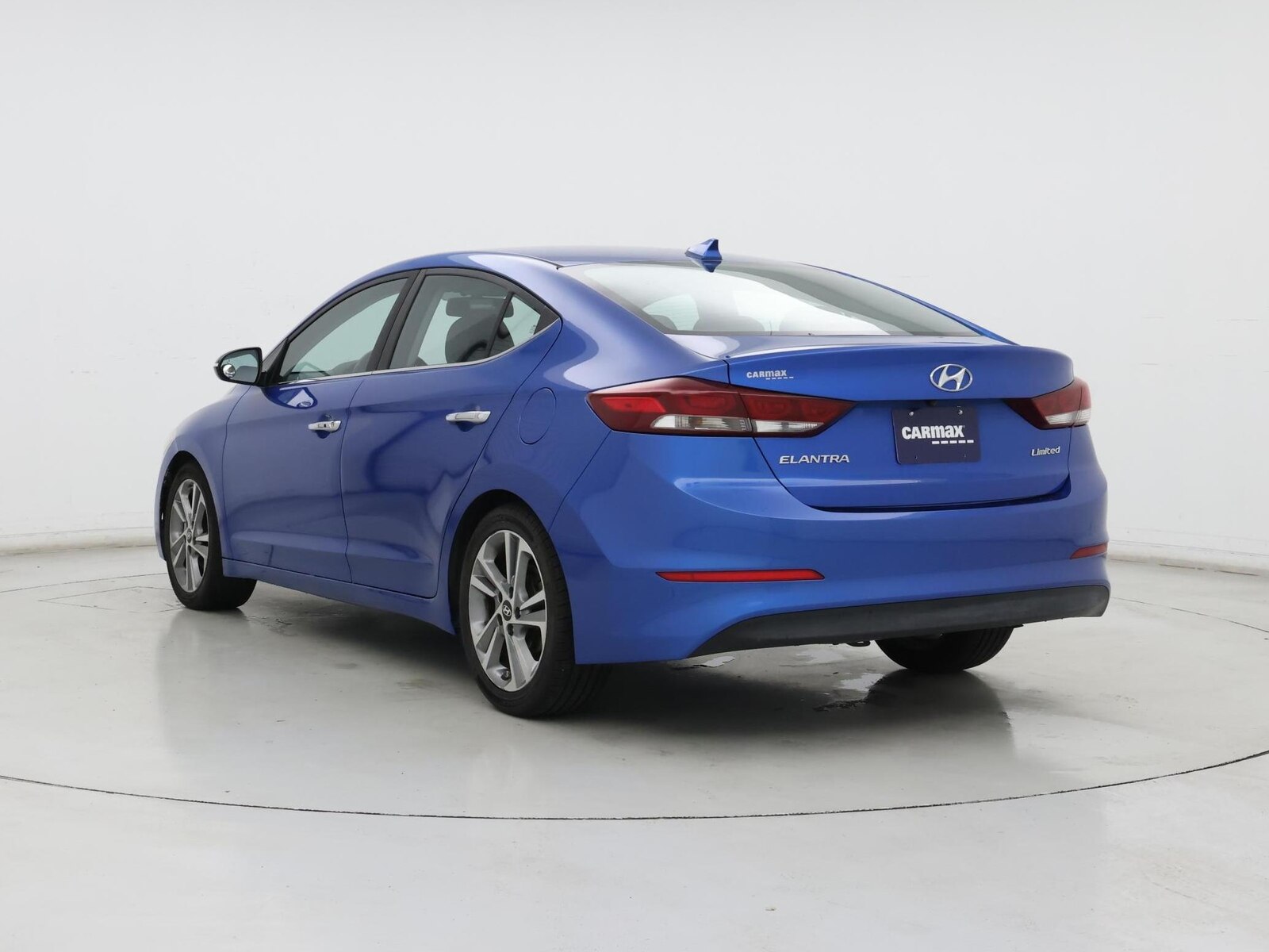 2017 Hyundai Elantra Limited - Photo 3