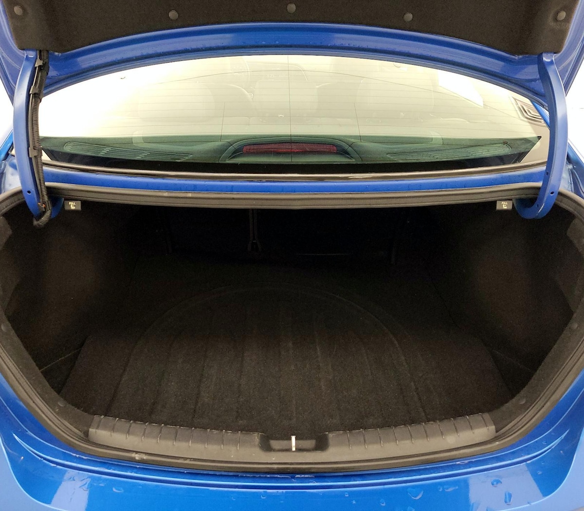 Trunk/Cargo (Seats Up)