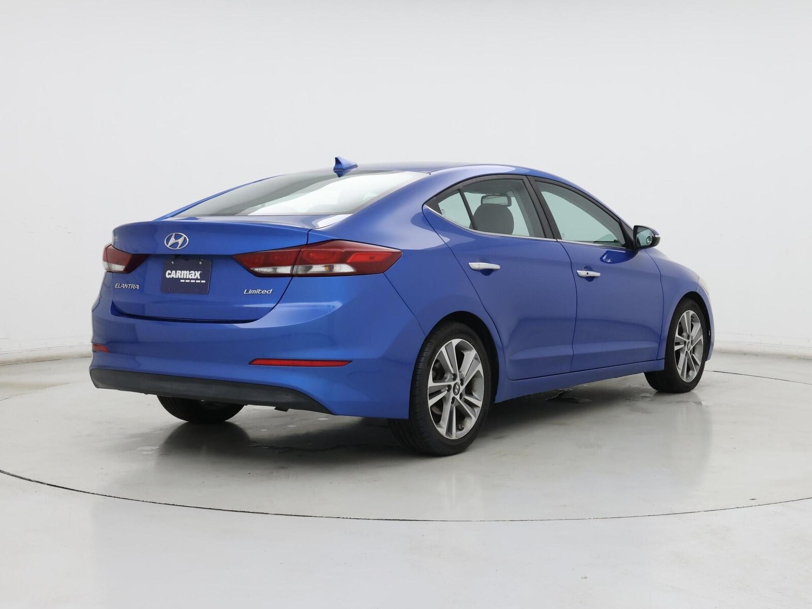 2017 Hyundai Elantra Limited - Photo 9