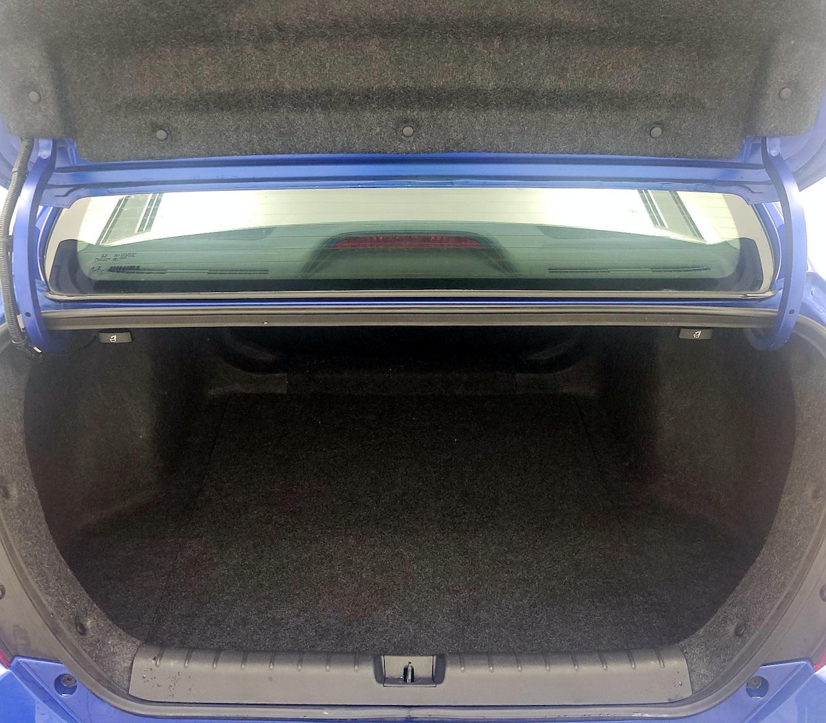 Trunk/Cargo (Seats Up)