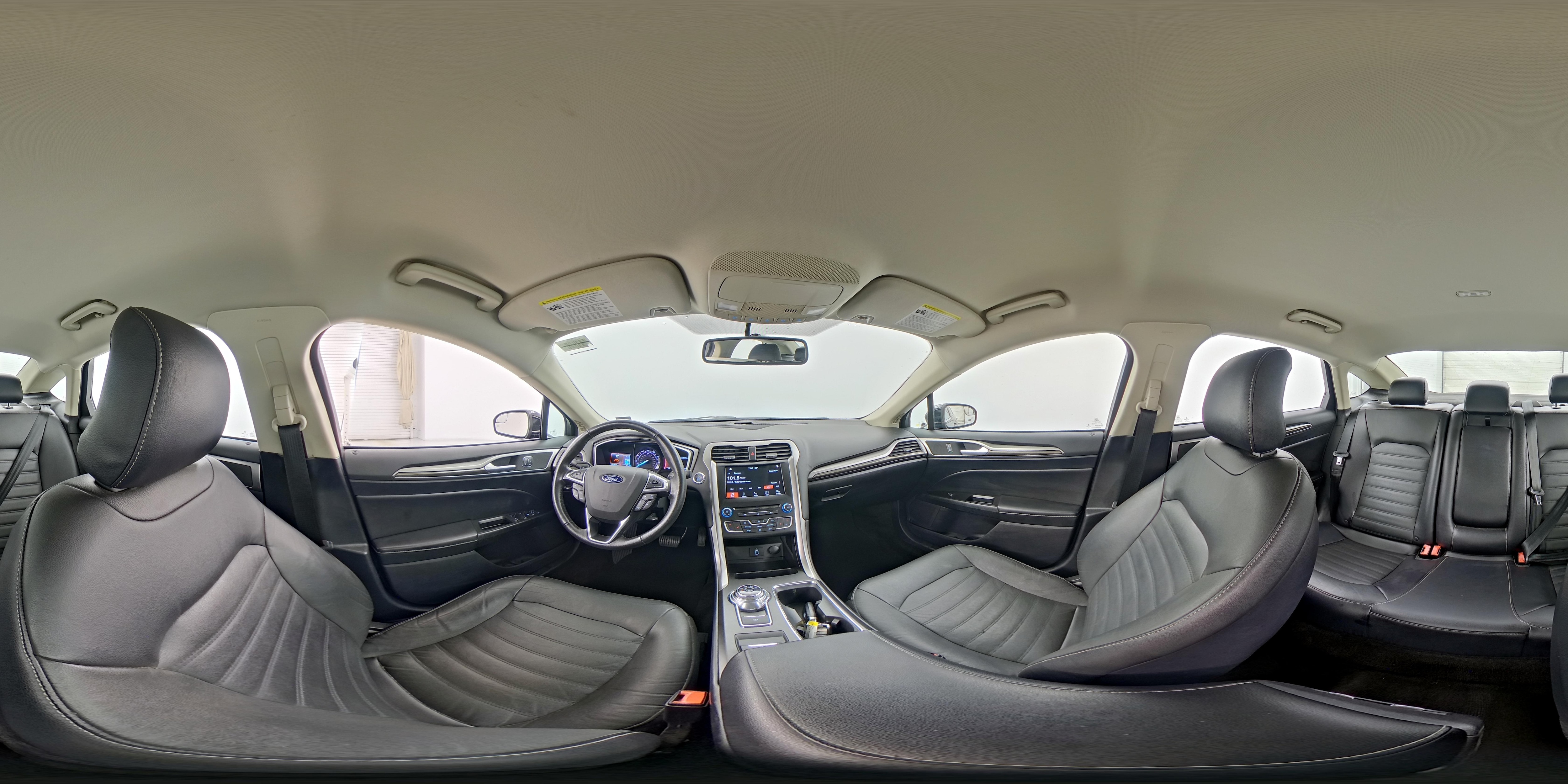 2018 Ford Fusion SE - Photo 24