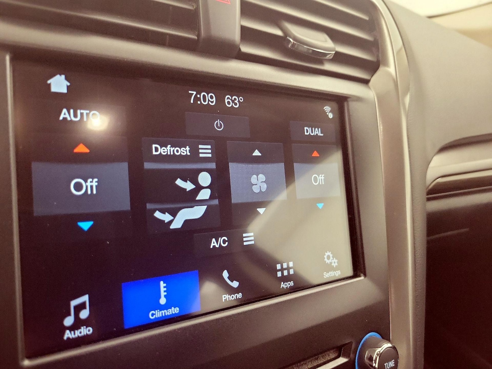 2018 Ford Fusion SE - Photo 17