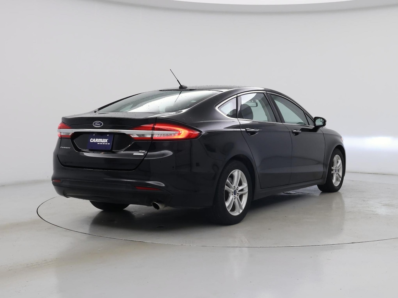 2018 Ford Fusion SE - Photo 9