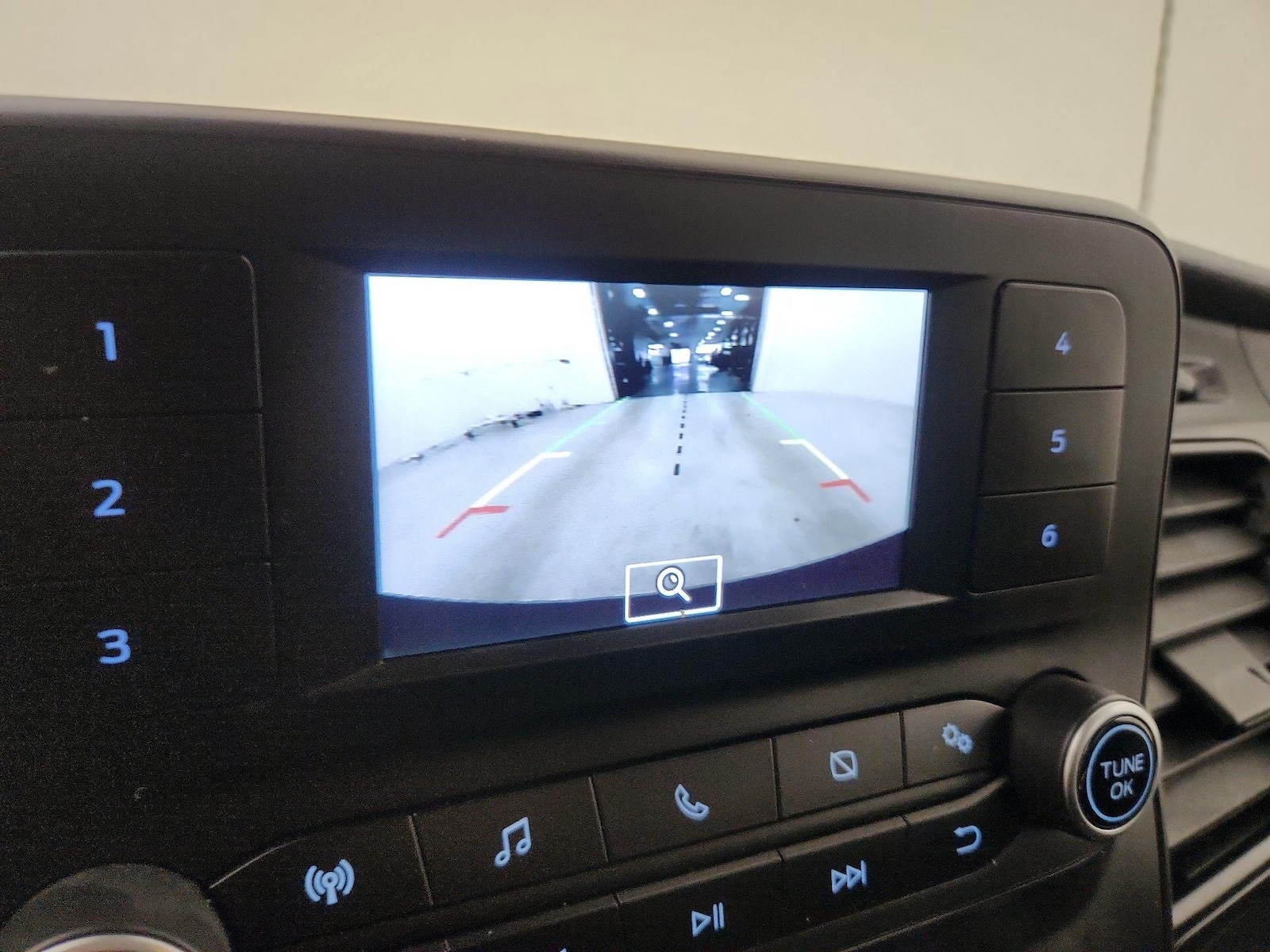 2020 Ford Transit Passenger Van XL - Photo 15