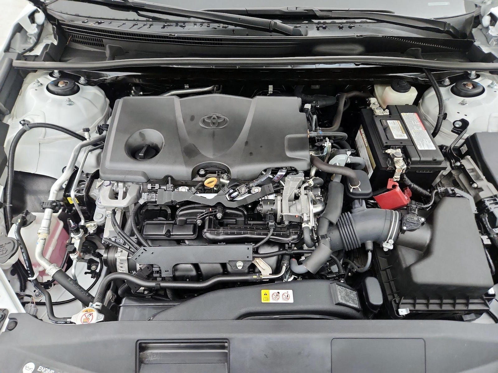 2020 Toyota Camry SE - Photo 22